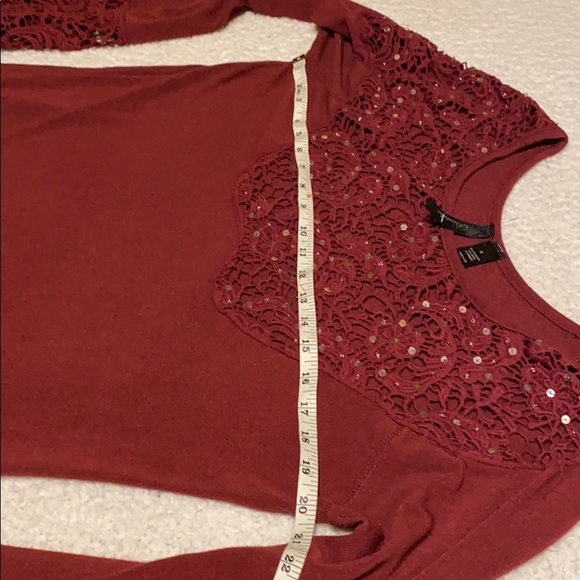 Beautiful Boutique Sweater size Medium - Picture 6 of 8